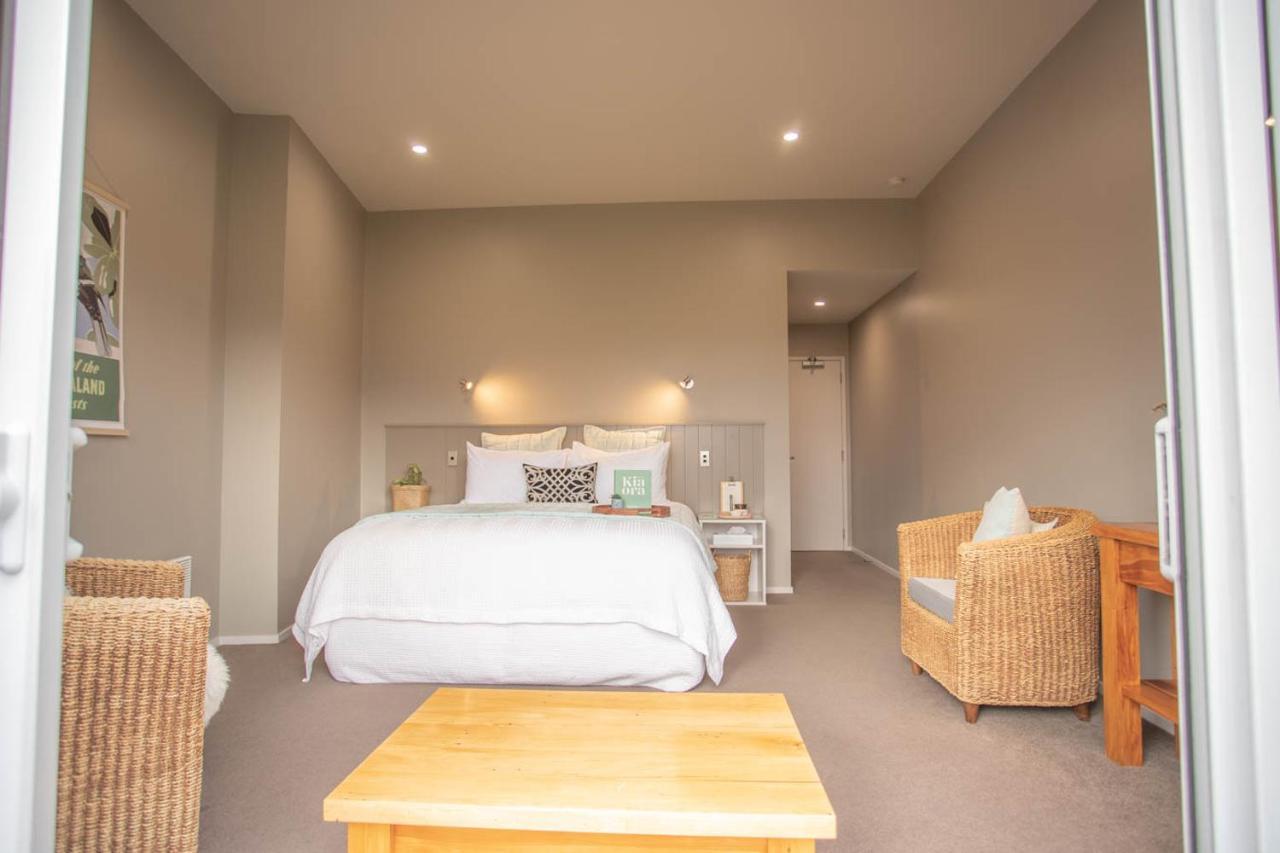 Dunluce Boutique B&B Те Анау Екстериор снимка