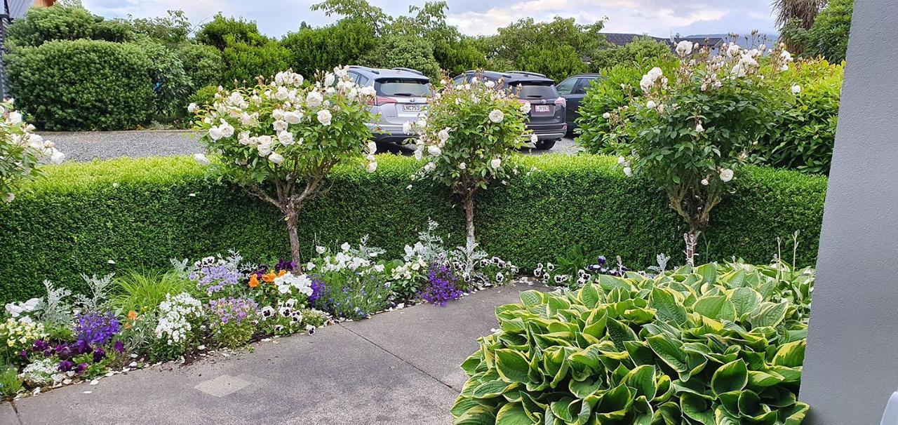 Dunluce Boutique B&B Те Анау Екстериор снимка